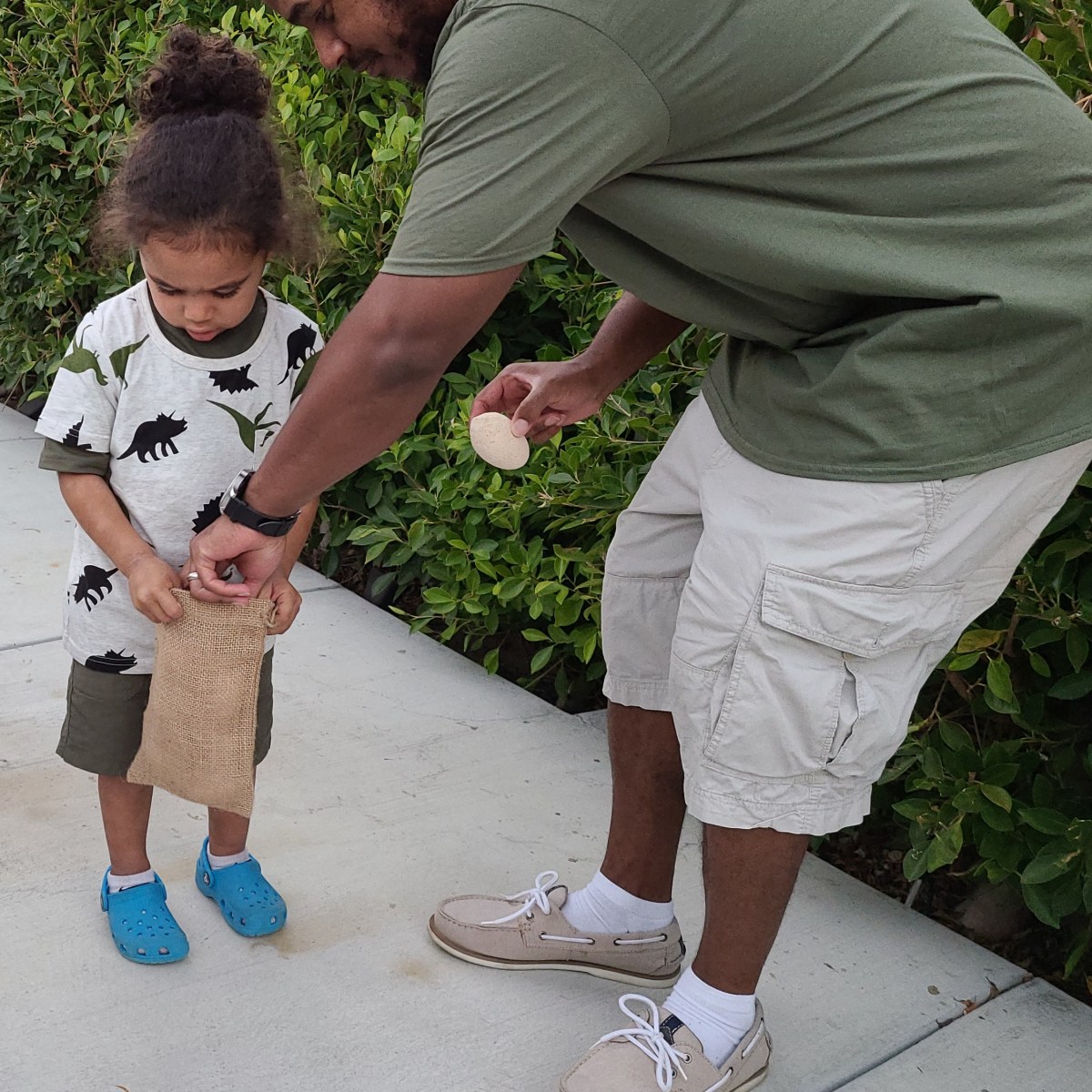 Outdoor Dinosaur Activities